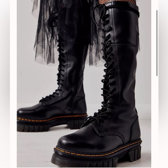 Dr Martens  audrick tall boots size 8 black - Picture 5 of 12